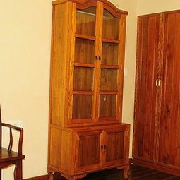 室內(nèi)餐廳木制家具的設(shè)計(jì)藝術(shù) 自然與優(yōu)雅的完美融合